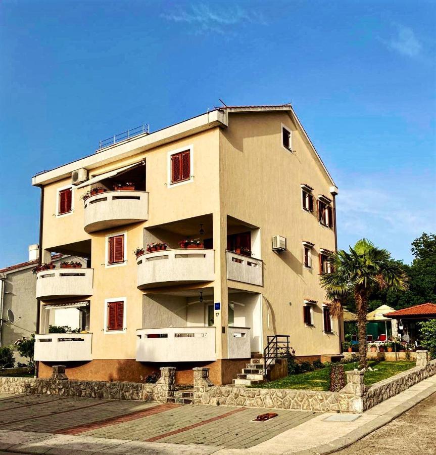 Apartments Hanka Njivice Kültér fotó