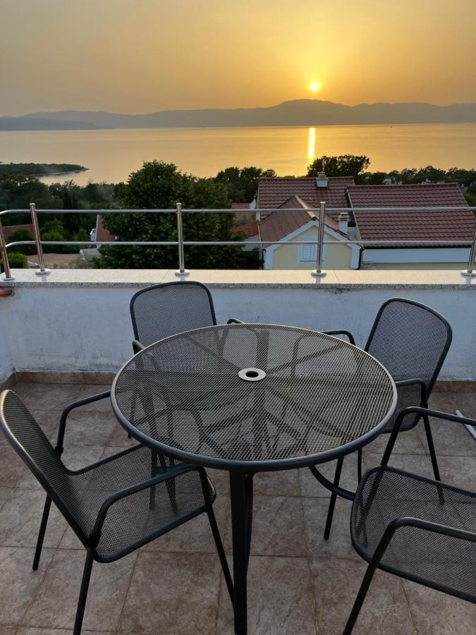 Apartments Hanka Njivice Kültér fotó